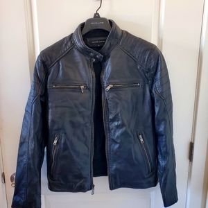 Black Wilson's Leather MEN'S Genuine Leather Jacket. Size medium.